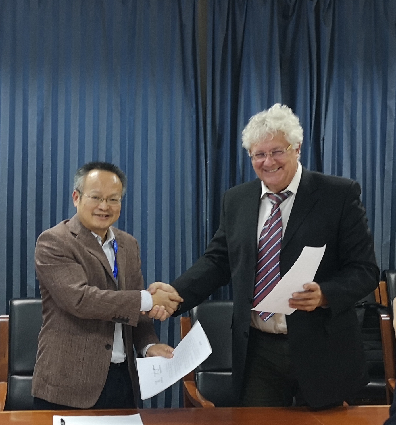 共同签署会议纪要_副本 澳门云顶国际app