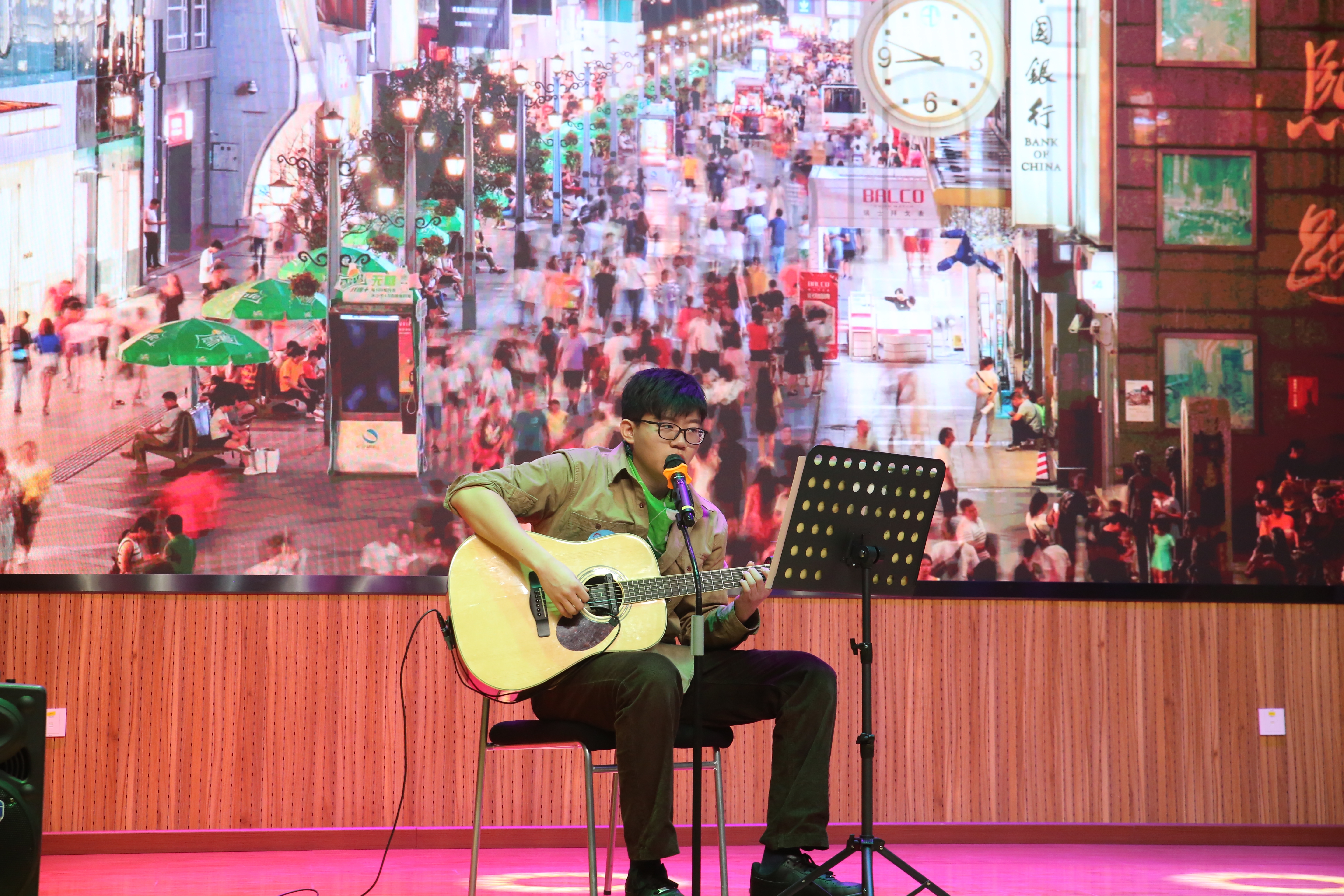 研究所举办第一届“唱响青春”研究生歌手大赛